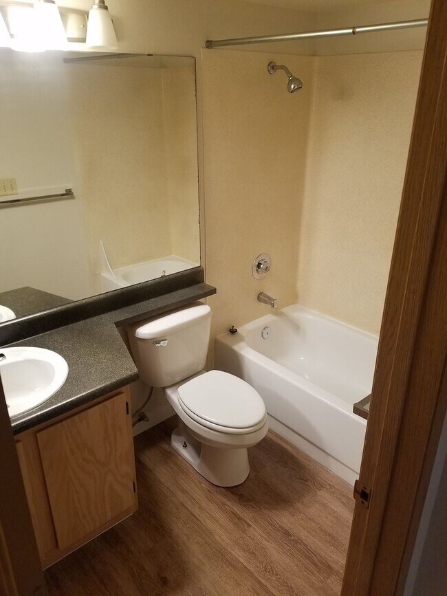 Interior Photo - Watermarke Apts.