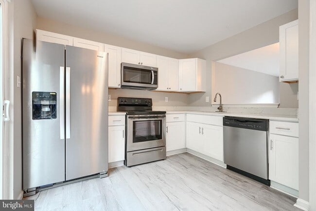 Building Photo - 3365 Cheverly Ct