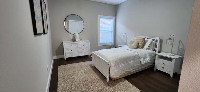 Building Photo - 6378 W Flanders Ln