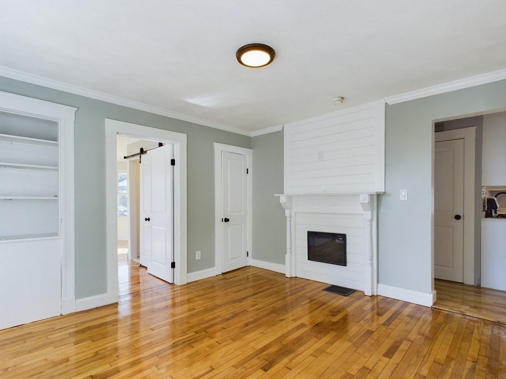 Building Photo - 676 Adams St