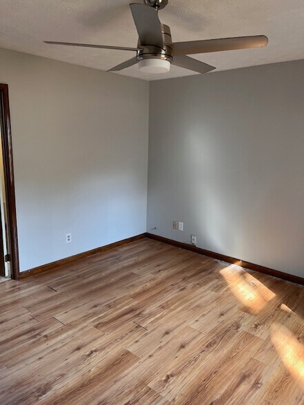 Building Photo - 175 Heritage Farm Ln