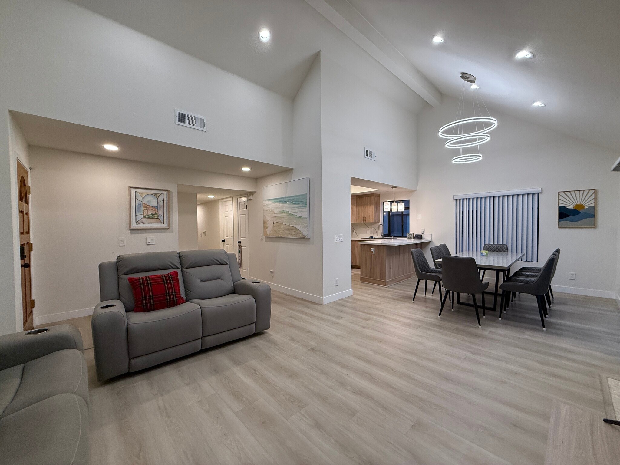 Building Photo - 4639 Executive Dr