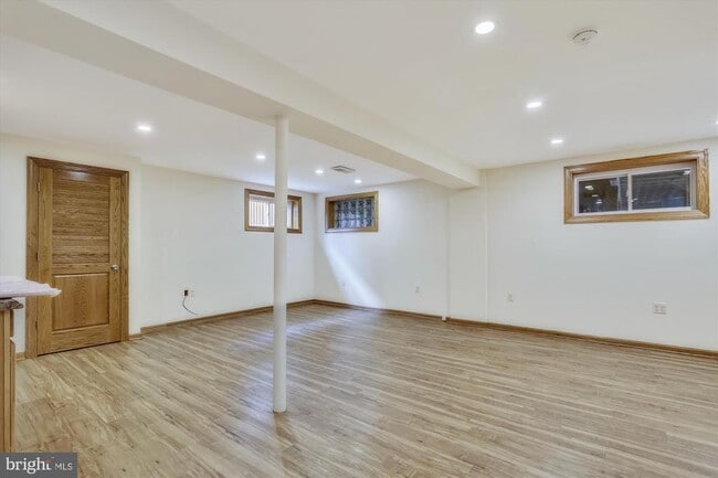 Building Photo - 6403 Tone Dr