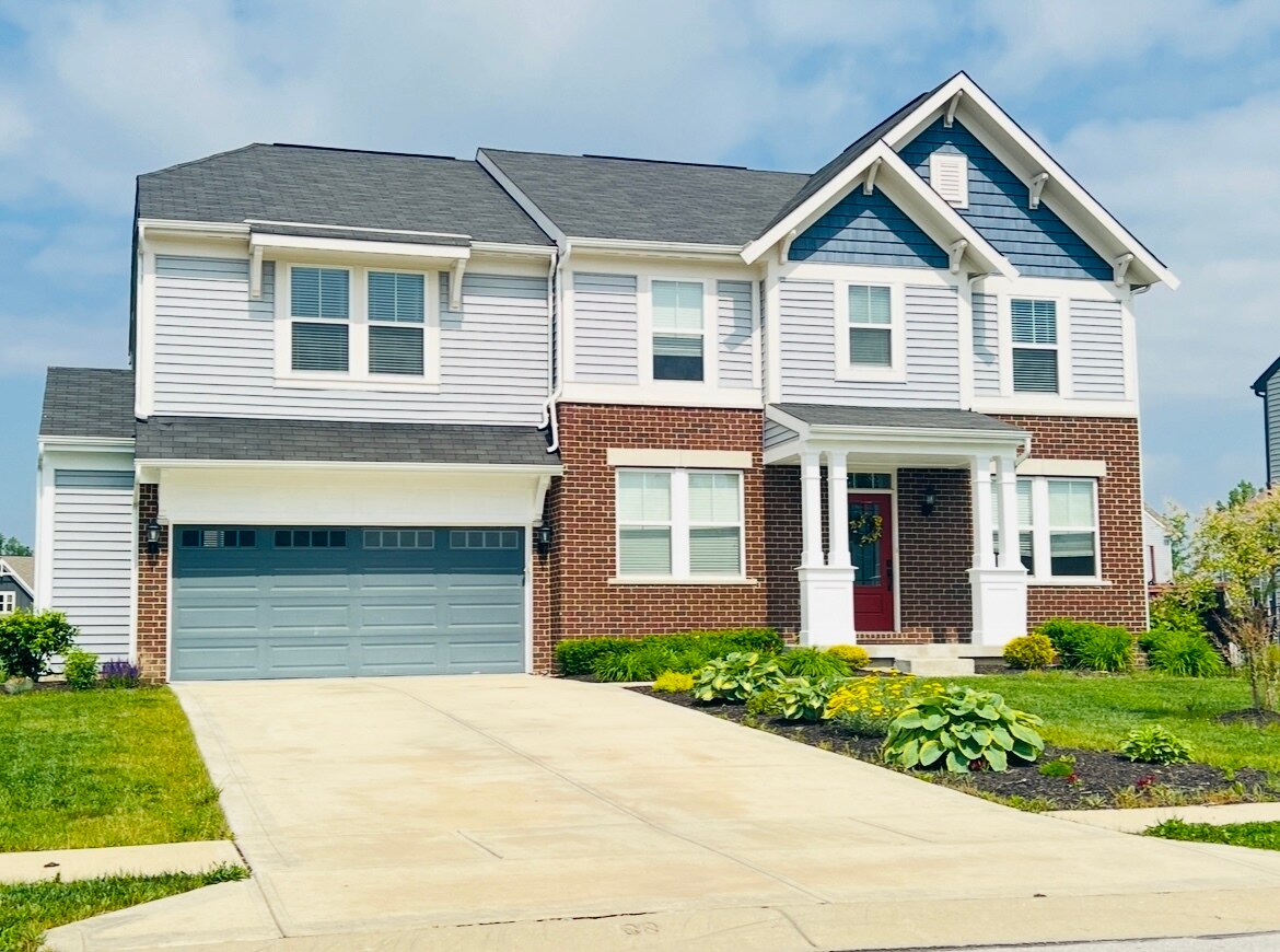 Building Photo - 2418 Silver Rose Dr