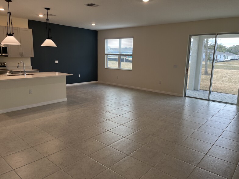 Building Photo - 801 Lemon Ave