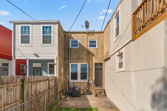 Building Photo - 419 N Collington Ave