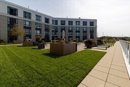 Building Photo - 10 Shipyard Dr