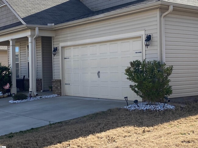 Building Photo - 126 Northwild Dr