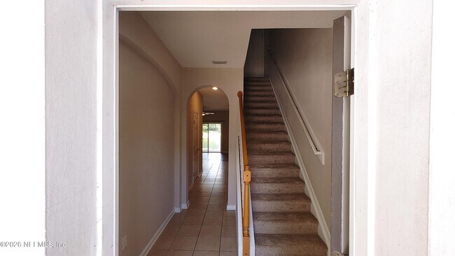 Building Photo - 5976 Pavilion Dr