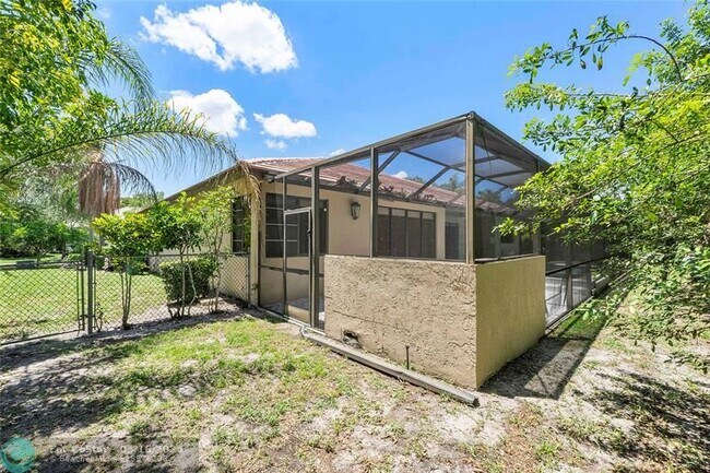 Building Photo - 645 NW 102nd Ave