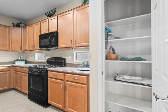 Building Photo - 16048 W Papago St