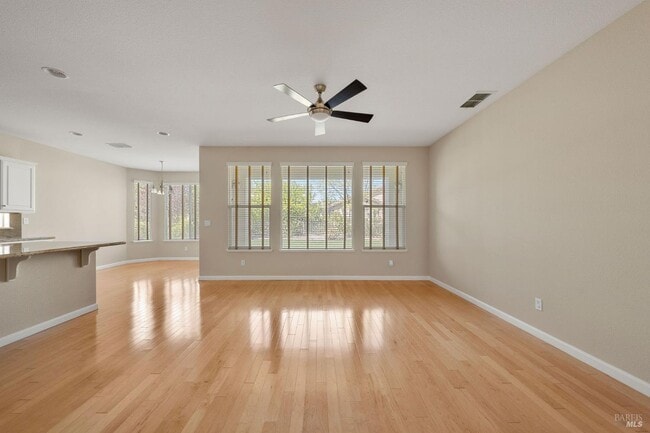 Building Photo - 505 Marianna Pl