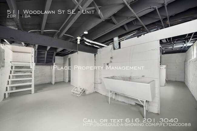 Building Photo - 511 Woodlawn St SE