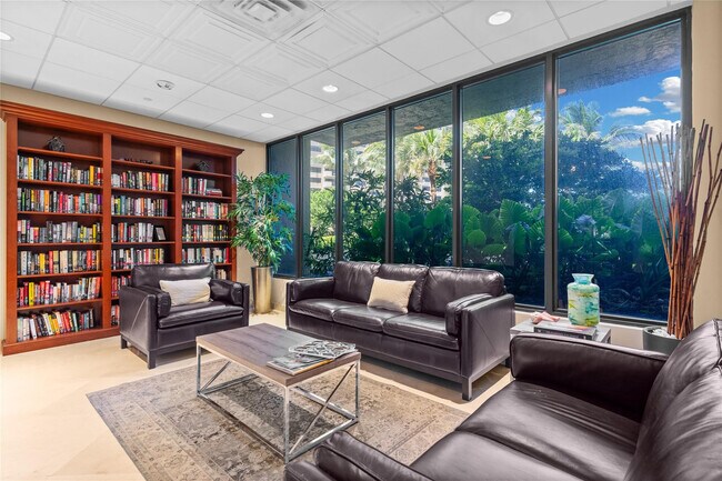 Building Photo - 4900 N Ocean Blvd