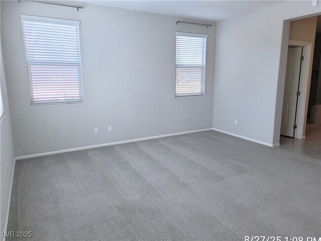 Building Photo - 905 Claystone Ridge Ave
