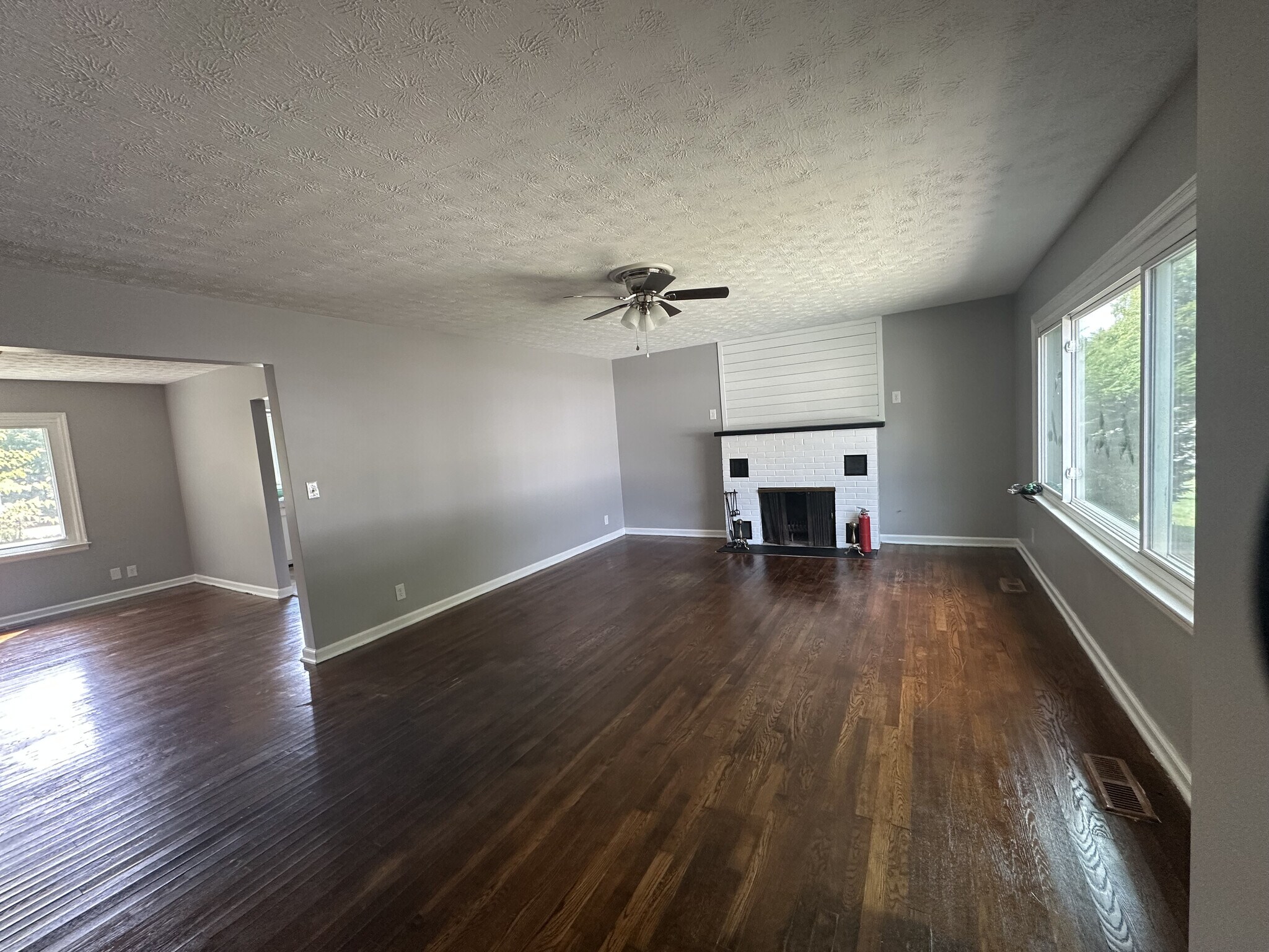Building Photo - 368 Darbyshire Dr