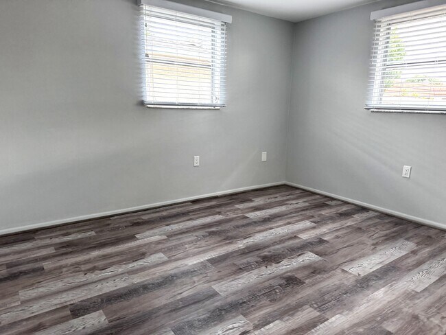 Building Photo - 5714 Chipper Dr