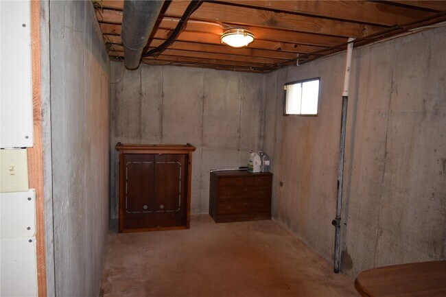 Building Photo - 3626 Blecha Rd