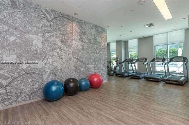 Building Photo - 1100 S Miami Ave