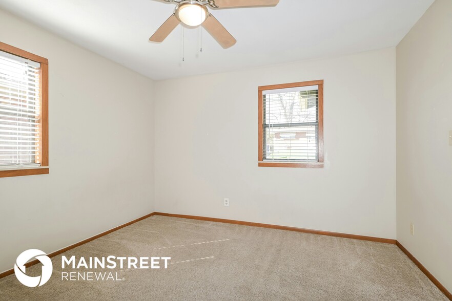 Building Photo - 9150 Wood Ave