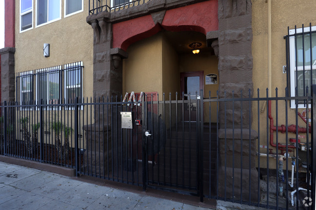 Building Photo - Westlake Apartments