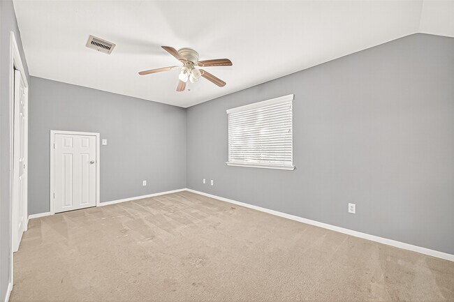 Building Photo - 1903 Amber Trail Ln