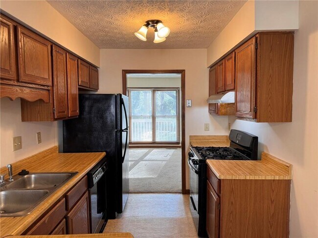 Building Photo - 1118 Booth Ct SW