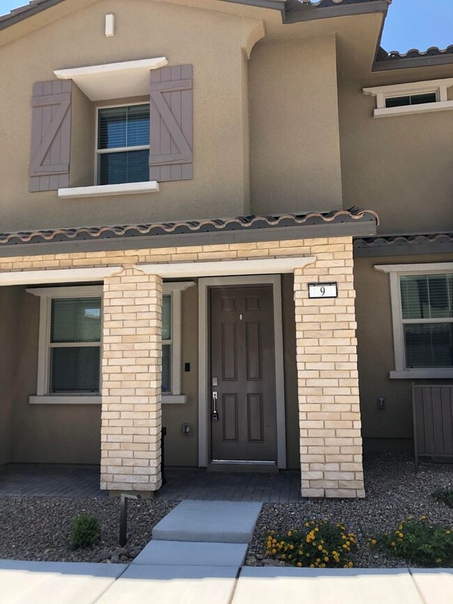 Building Photo - COMING SOON Gorgeous Townhome 3/2 in Santa Rosa Community in Summerlin!