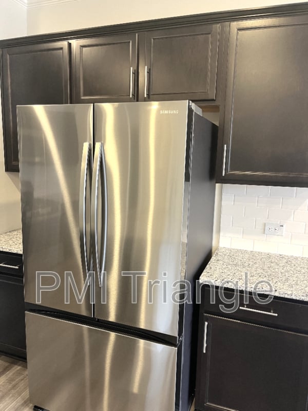 Building Photo - 1615 Singing Bird Trl