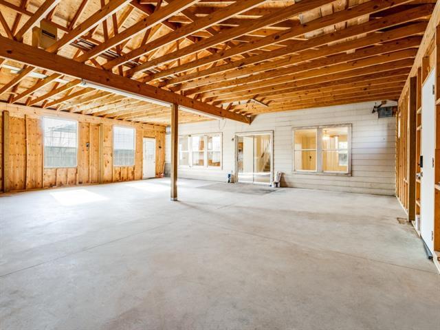 Building Photo - 2964 St Albert Dr