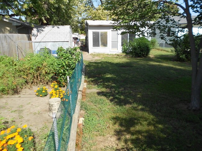 Building Photo - 3309 Ave I