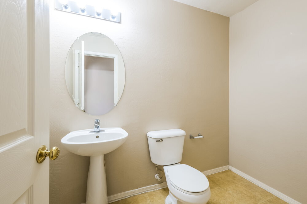 Building Photo - 4310 N 124th Ave