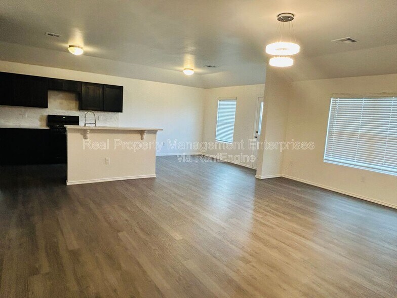 Building Photo - 11624 NW 96th St