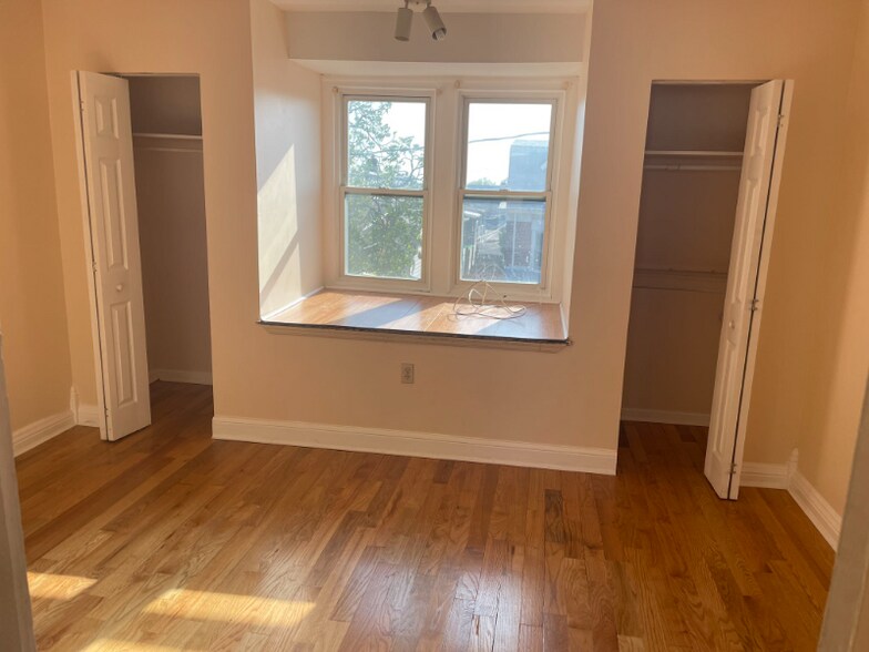 Building Photo - 609 N Ninth St