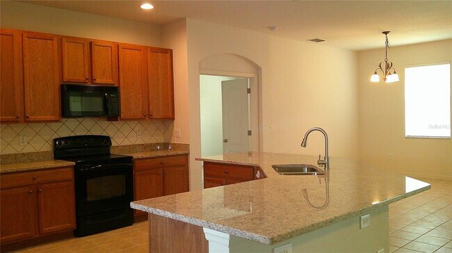 Building Photo - 609 Cedar Waxwing Dr