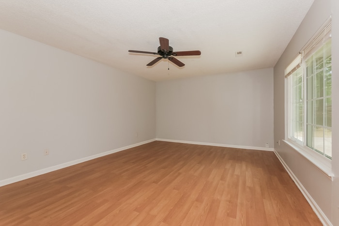 Building Photo - 109 Neal Ave