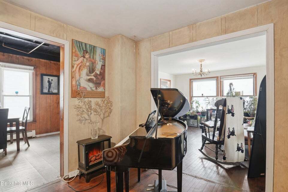 Building Photo - 9 Lincoln St