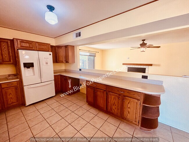 Building Photo - 8401 E Stella Rd