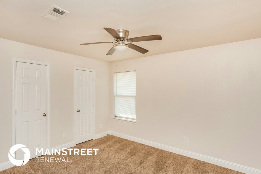 Building Photo - 1229 Granada Dr