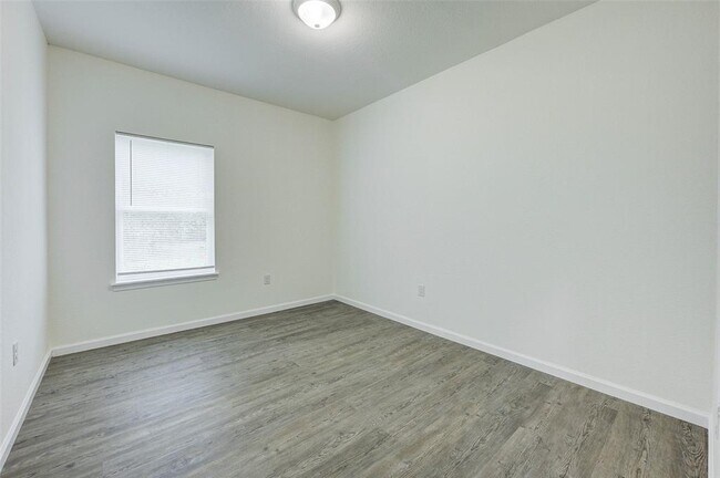 Building Photo - 319 N Carolina St