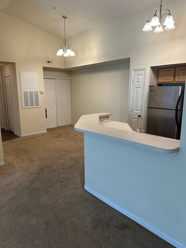 Building Photo - 13015 Plantation Park Cir