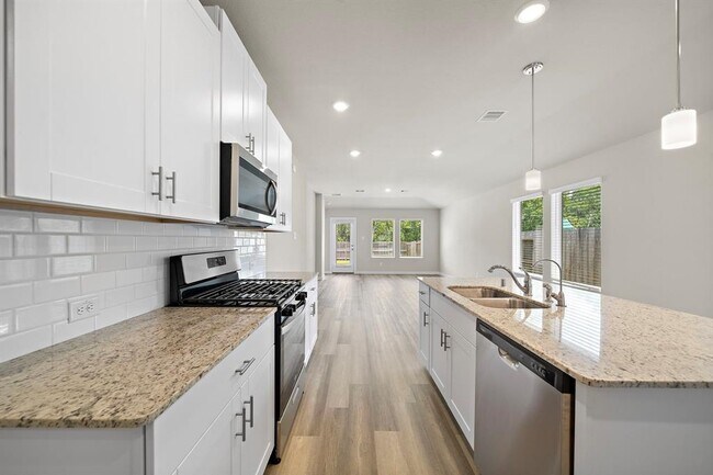 Building Photo - 5707 Madden Ln