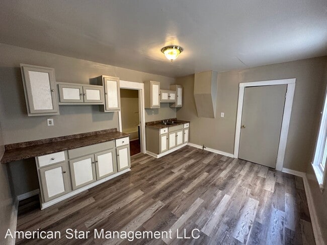 Building Photo - 5 br, 2 bath House - 212 Grote St - 1
