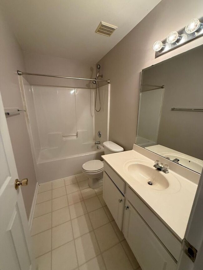 Building Photo - https://youtu.be/wyzPNZAWVWA?si=NV1Tv_AtGaQrvtzh