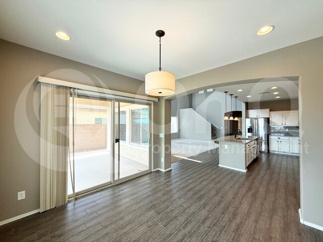 Building Photo - 5495 W Victory Way