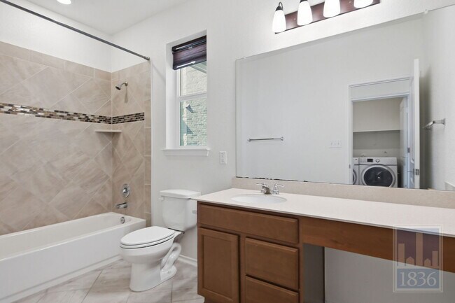 Building Photo - 408 Lynwood Gold Wy