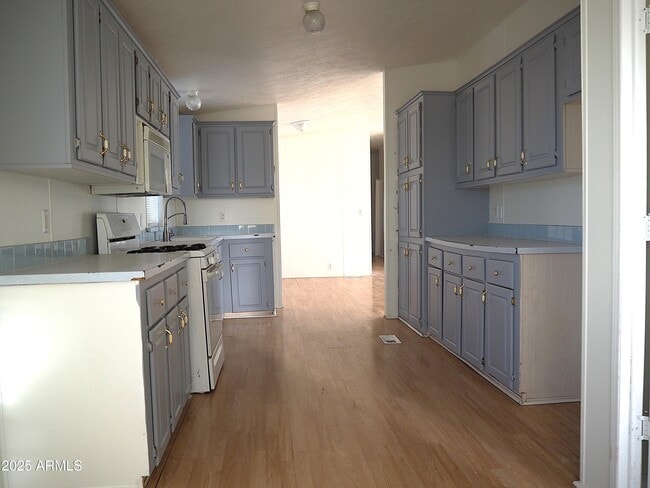 Building Photo - 22548 W Skinner Rd