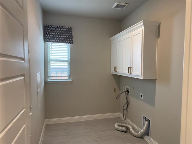 Building Photo - 15718 Tea Tree Rd