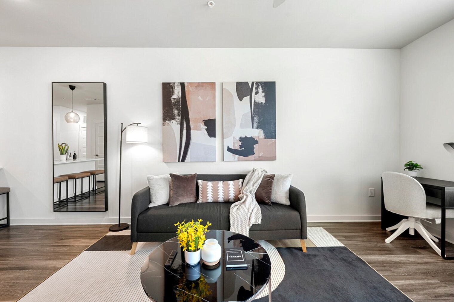 Building Photo - 2048 Bolton Dr NW