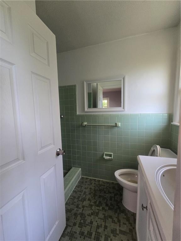 Building Photo - 2971 Belaire Cir